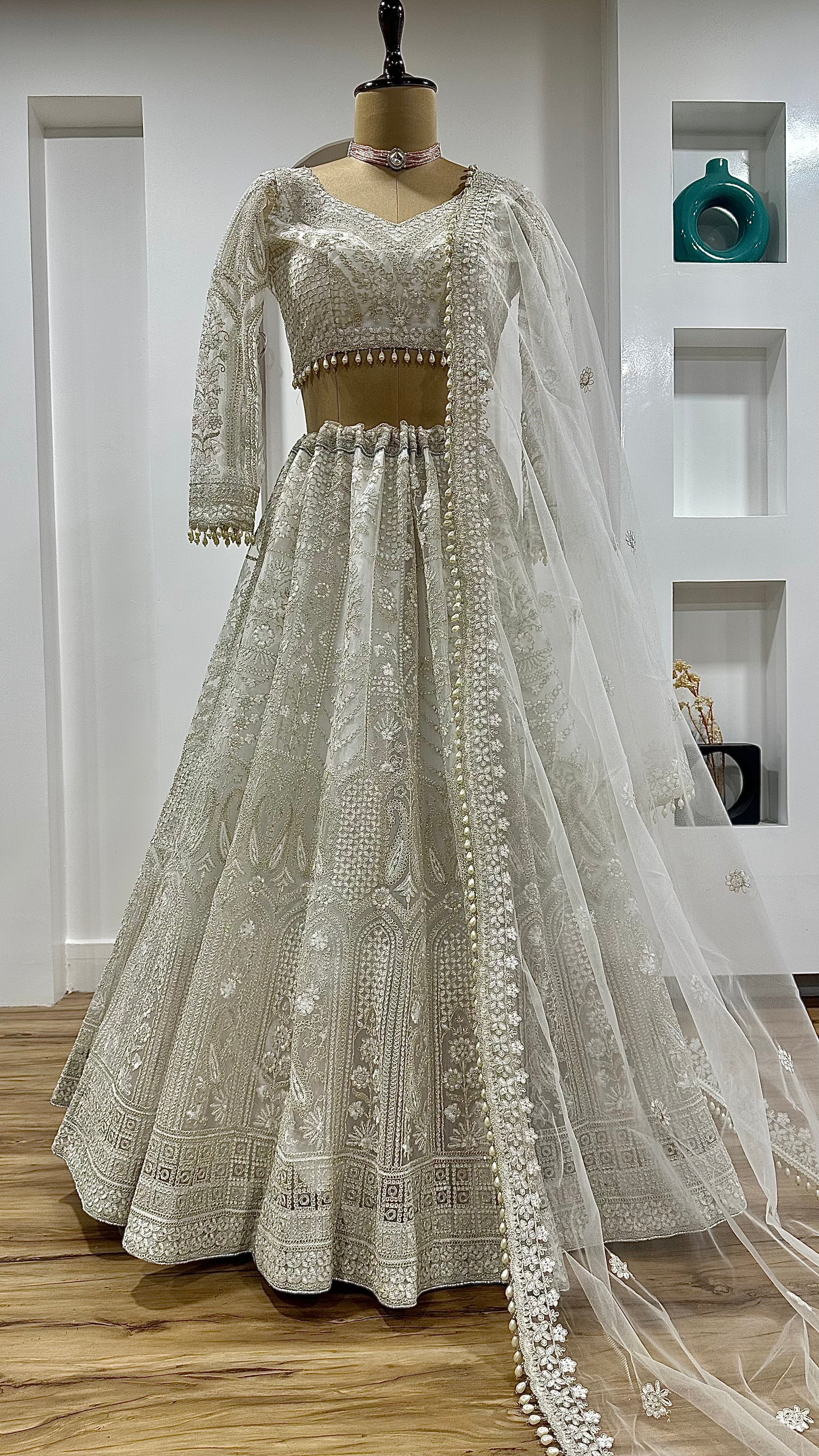 Fashion Book Present Designer White Timeless beauty of Tradition