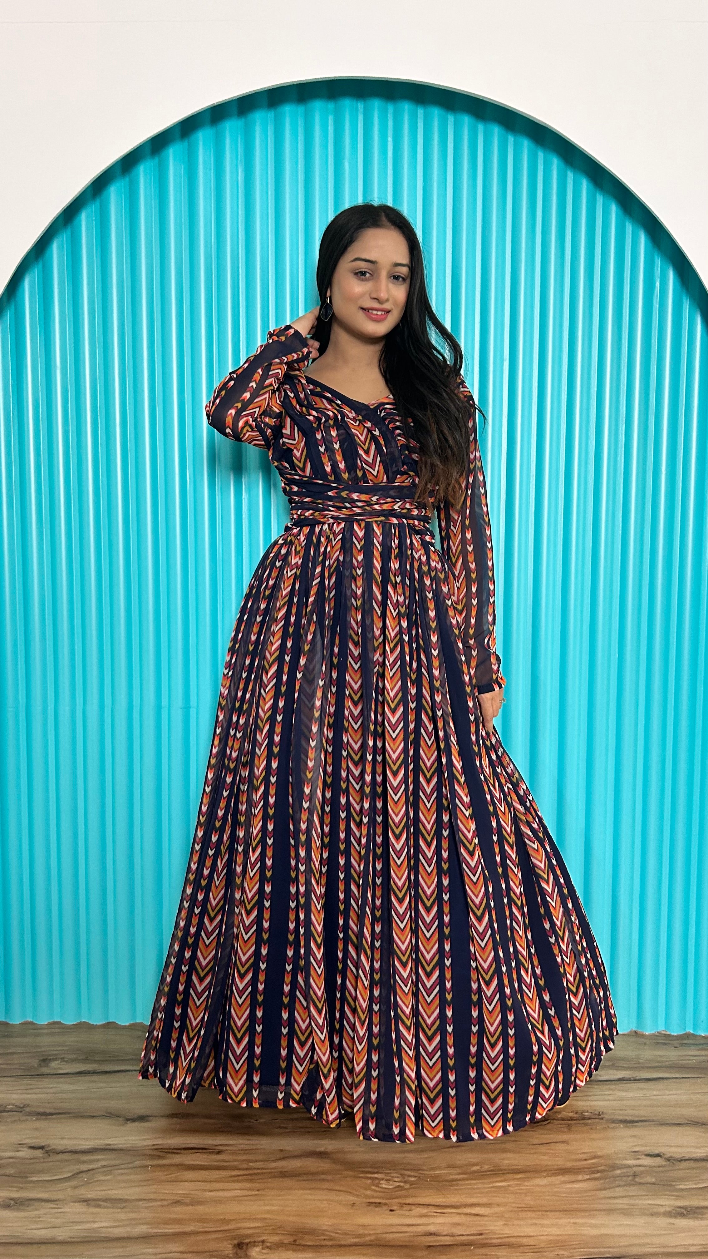 This Georgette with a stunning crush pattern, offers a sophisticated and elegant look.