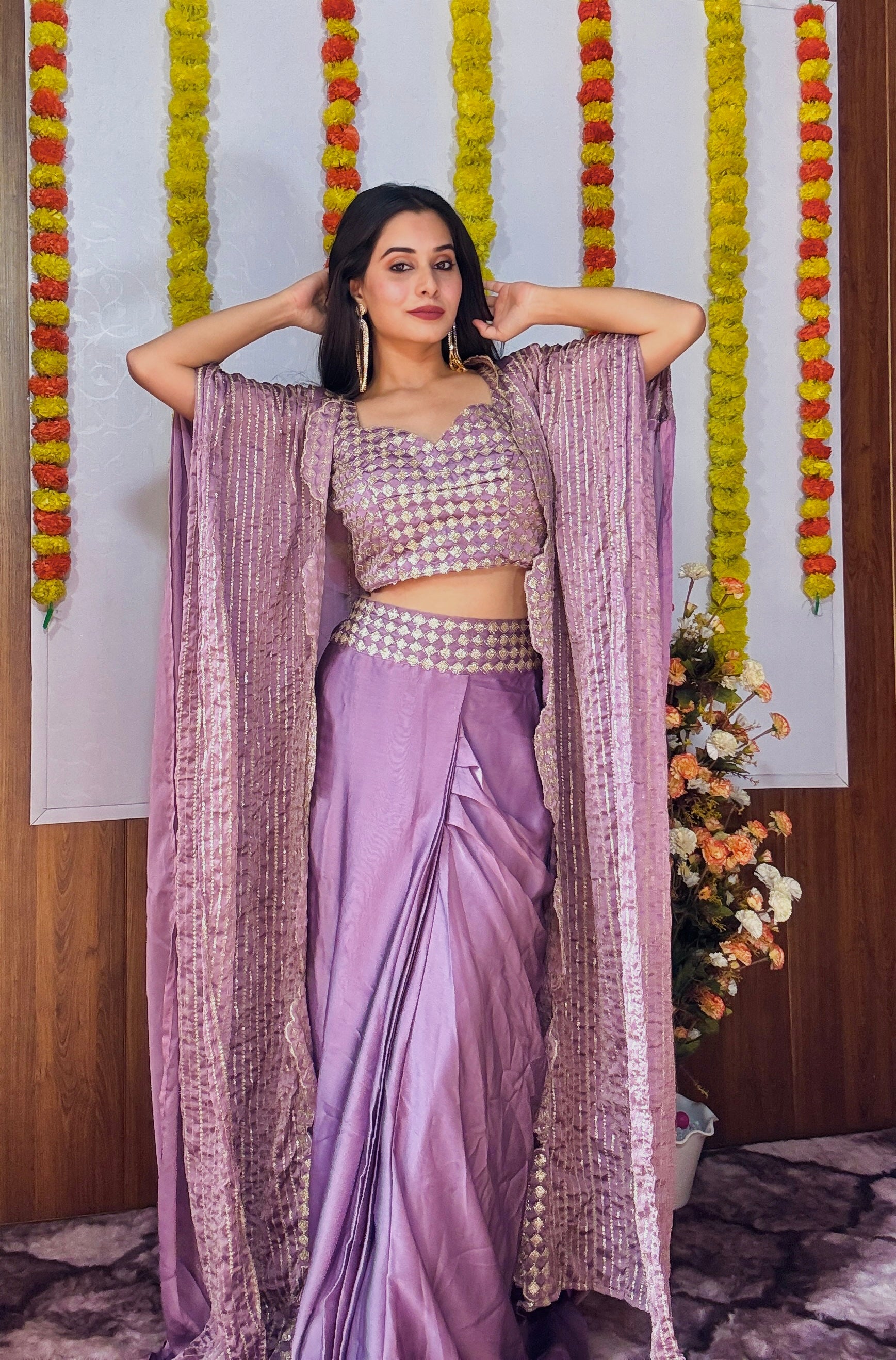 This indo western outfit make you look classy & elegant