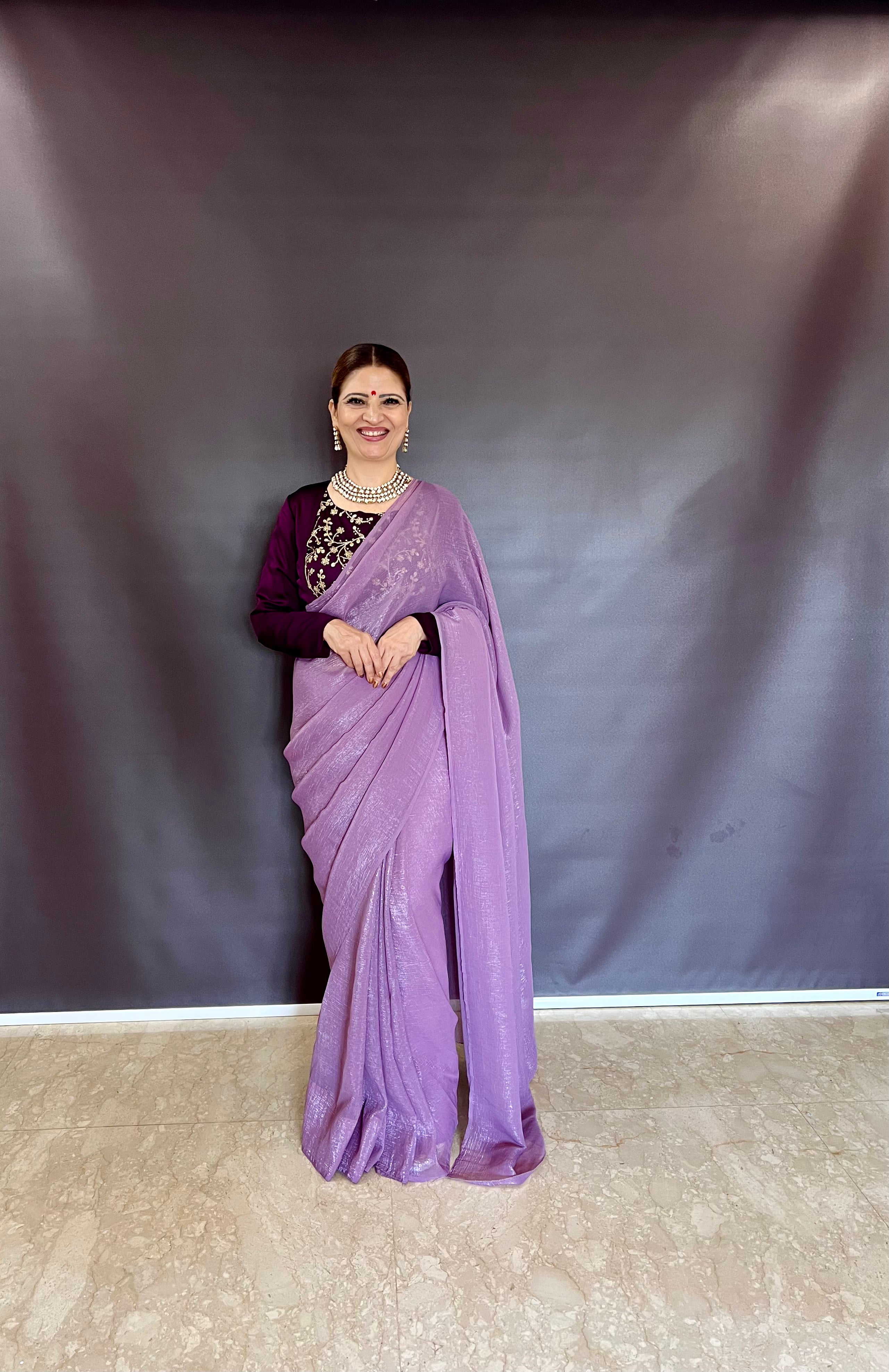Get this sparkle silk saree with trendsetting kanthi blouse look