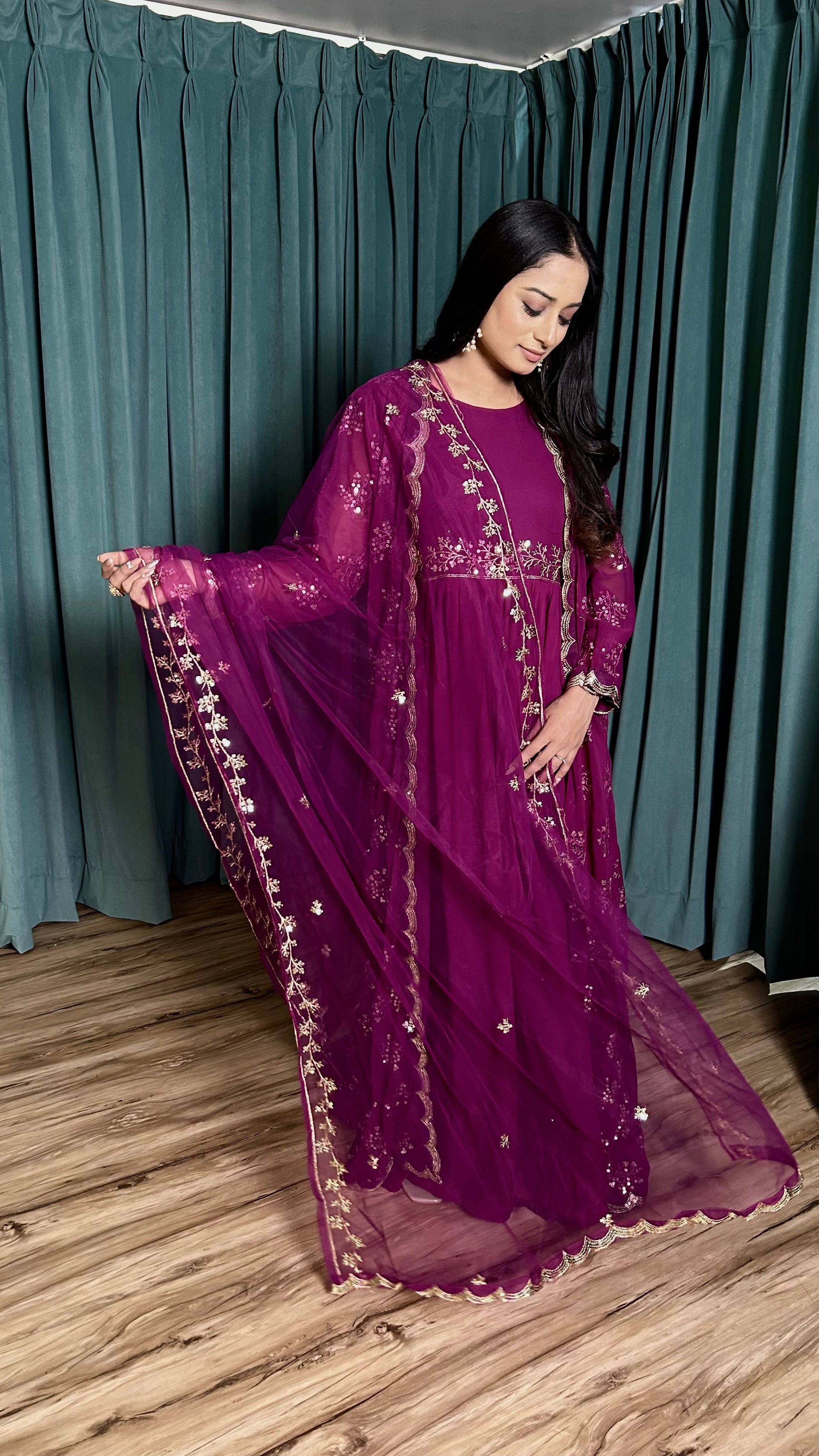 this stunning two in one outfit giving u the perfect blend of elegance & glamour ππ