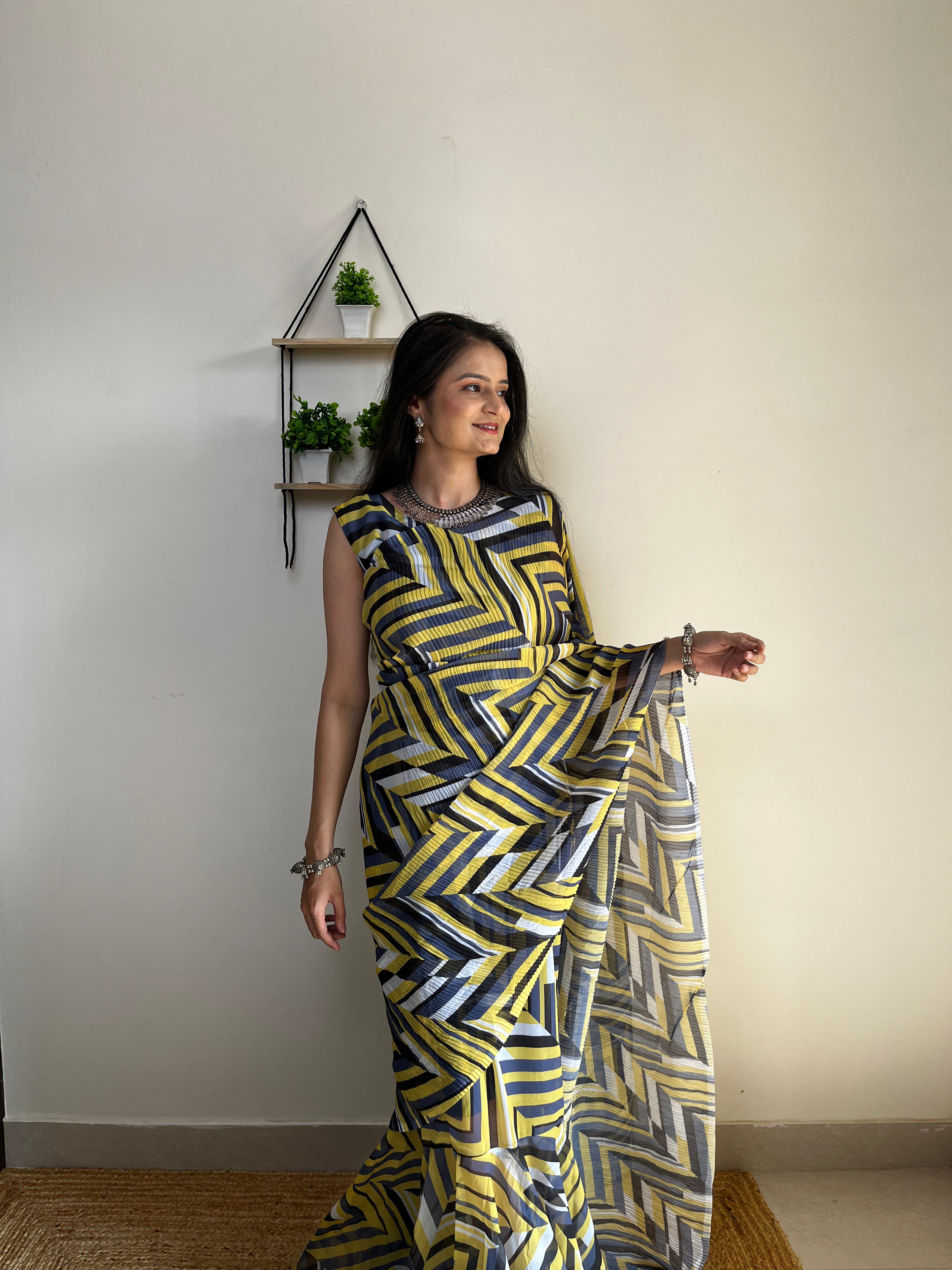 Get ready this festive season with this pre Drapped saree Gown ππ