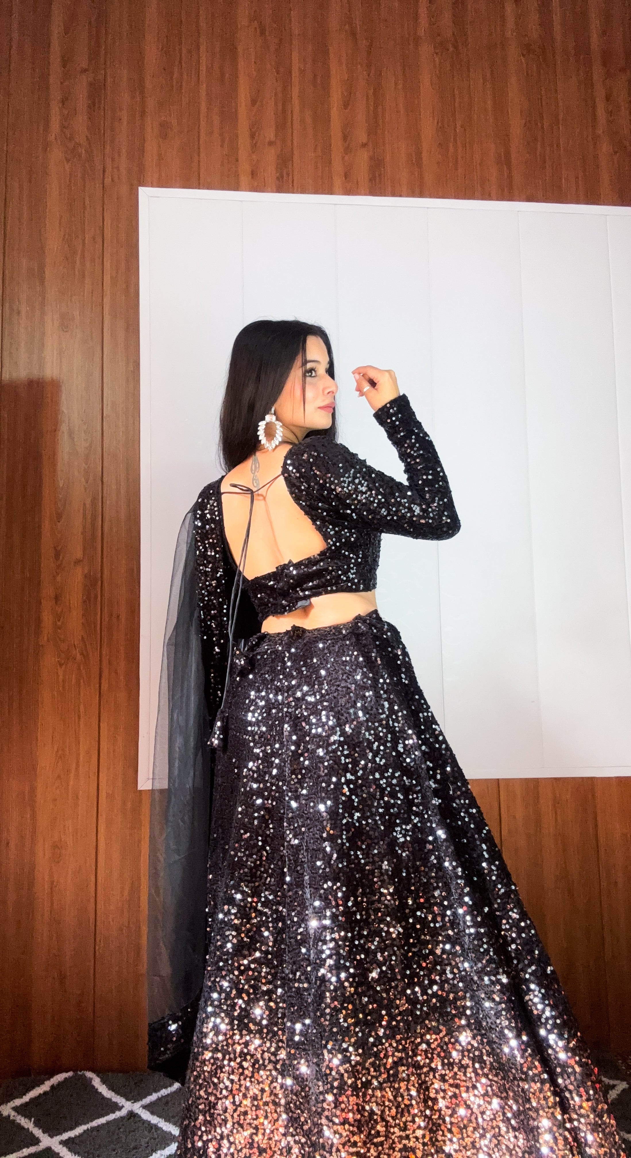 Dazzle this festive season with this beautiful sequence lehenga π€π€