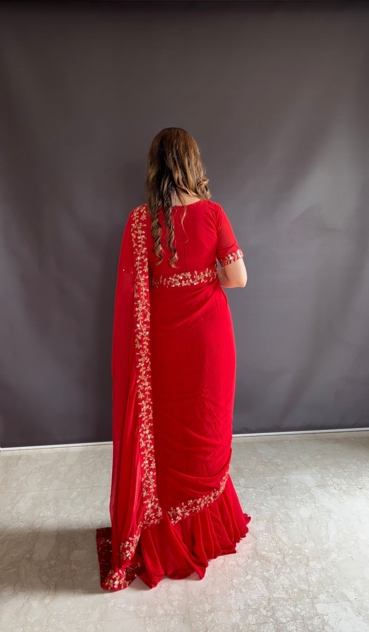 A Glamorous Twist To the Gown Saree