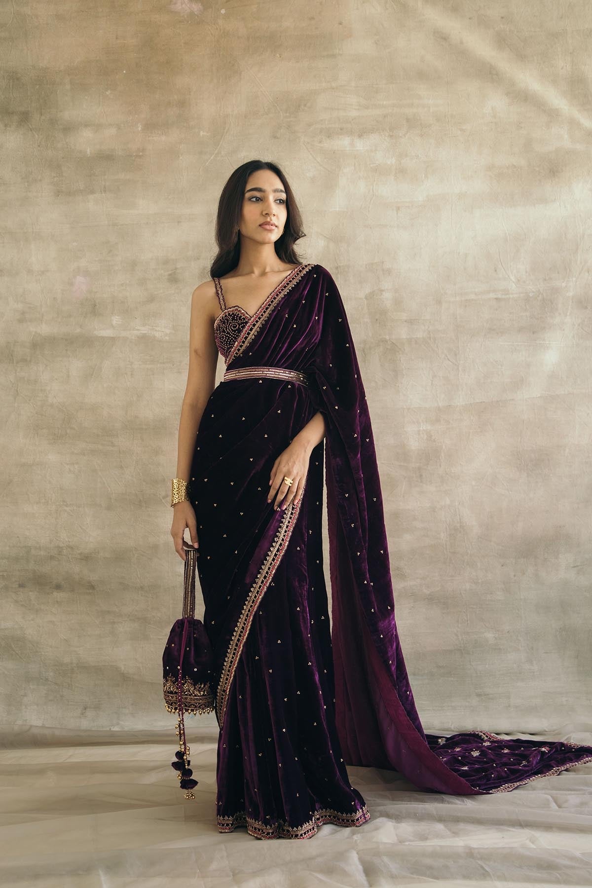 Turn Heads and Steal heart in this Gorgeous Velvet Saree