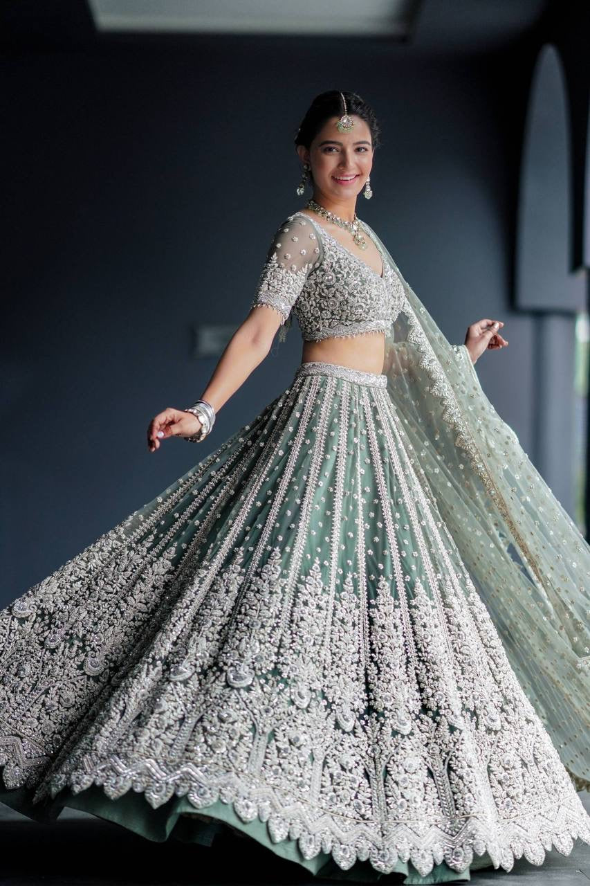 What a festive season without the classic Indian lehenga set