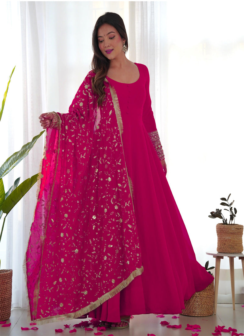 FASHION BOOK PRESENT STYLISH LIGHTWEIGHT & FRESH LOOK OUTFIT IS PERFECT FOR UPCOMING FESTIVITIES AND WEDDINGS WHICH PROVIDES YOU MORE COMFORT AND STYLE