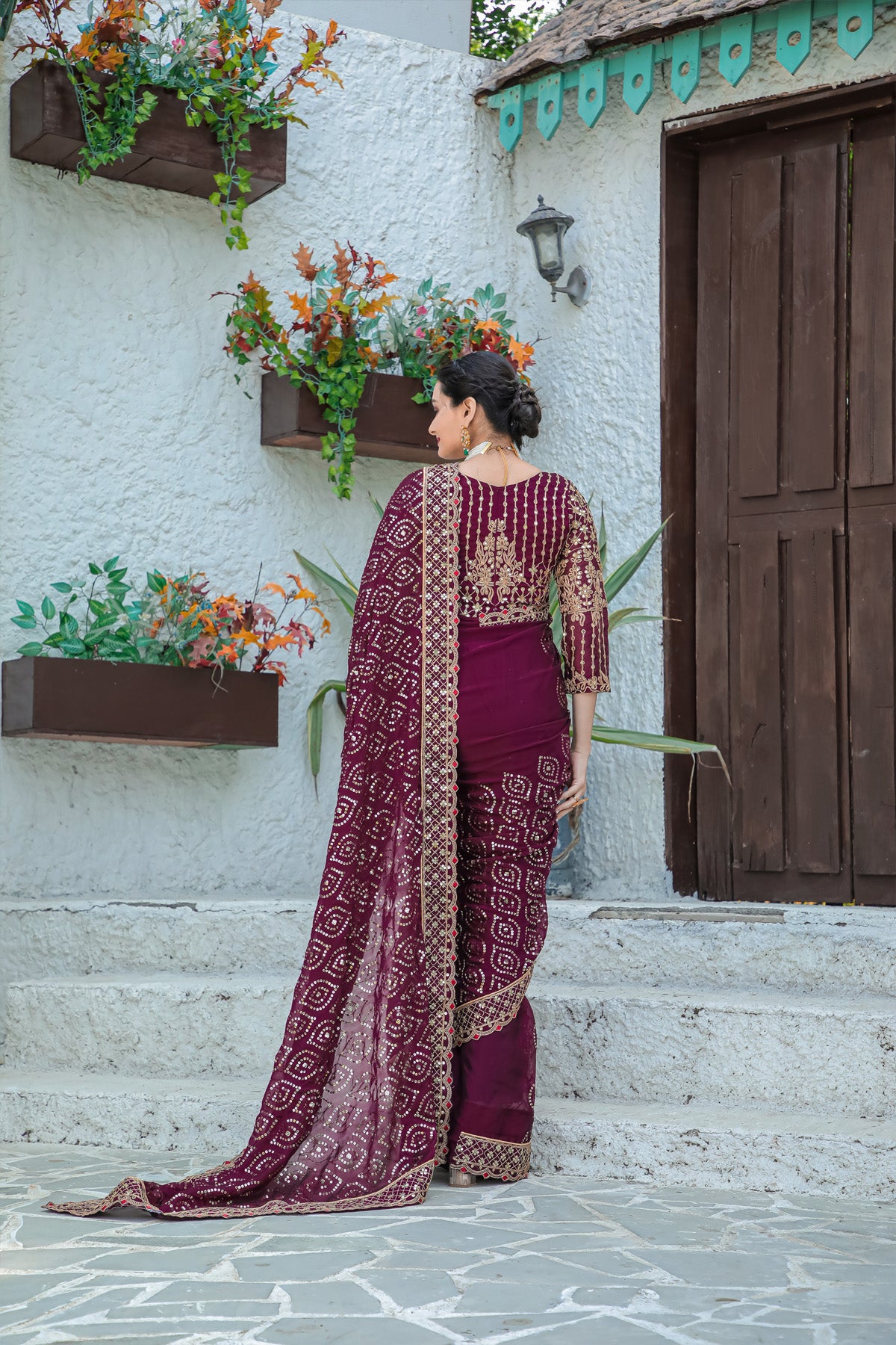 From Festive Home functions to dazzling at Night- This saree is just a perfect Fit