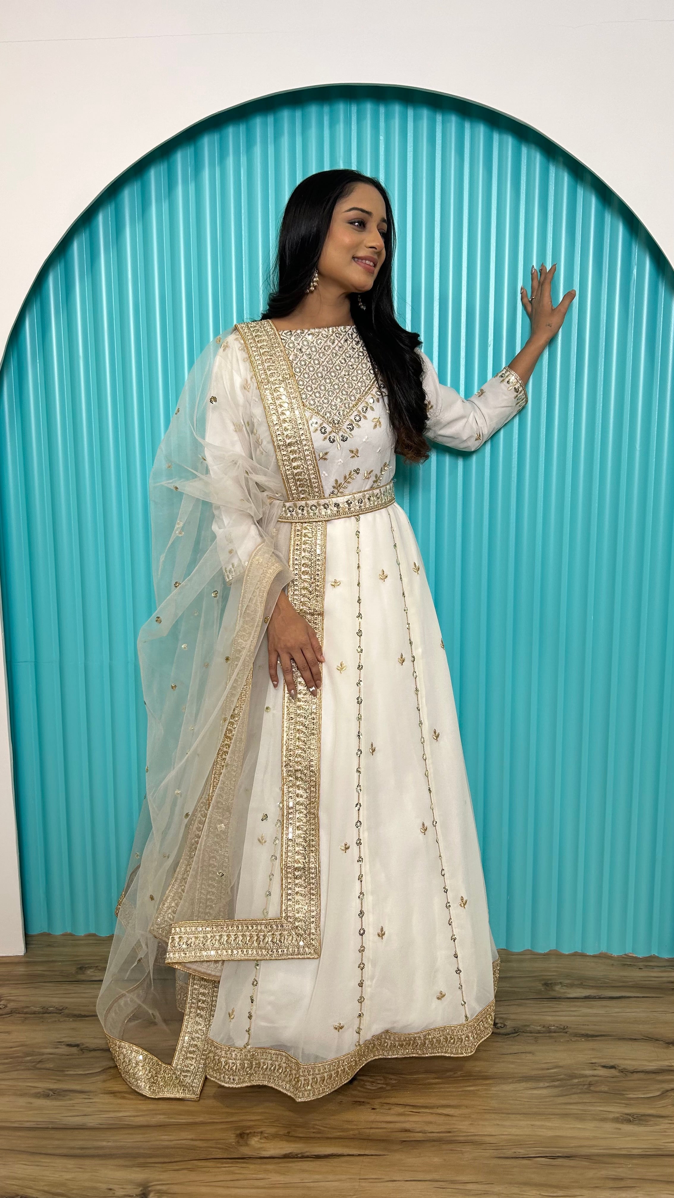 Designer Georgette Anarkali Gown set is prefect For Your upcoming festive Pick