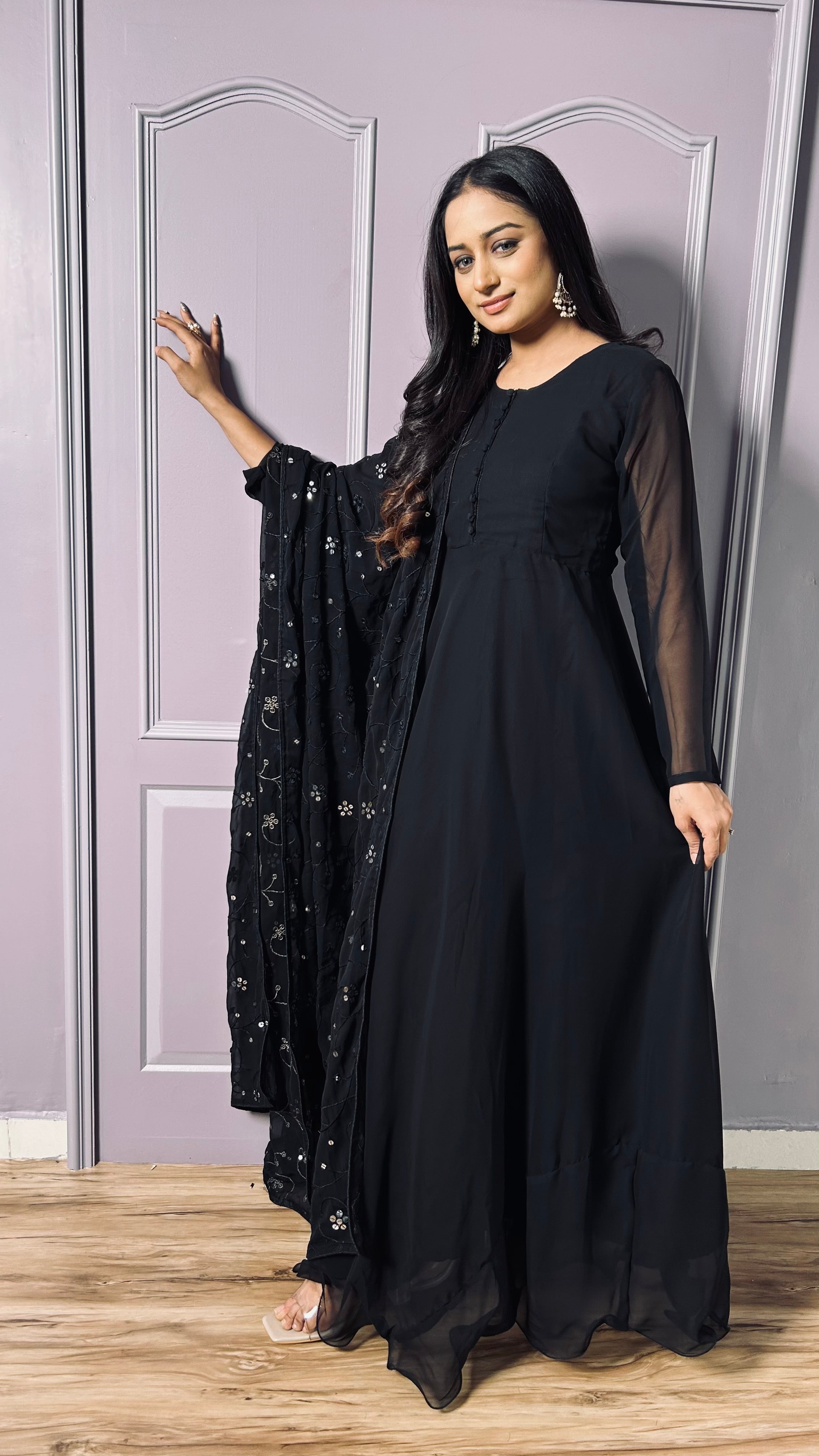 Designer Black Anarkali gown set is perfect for your festive seasons