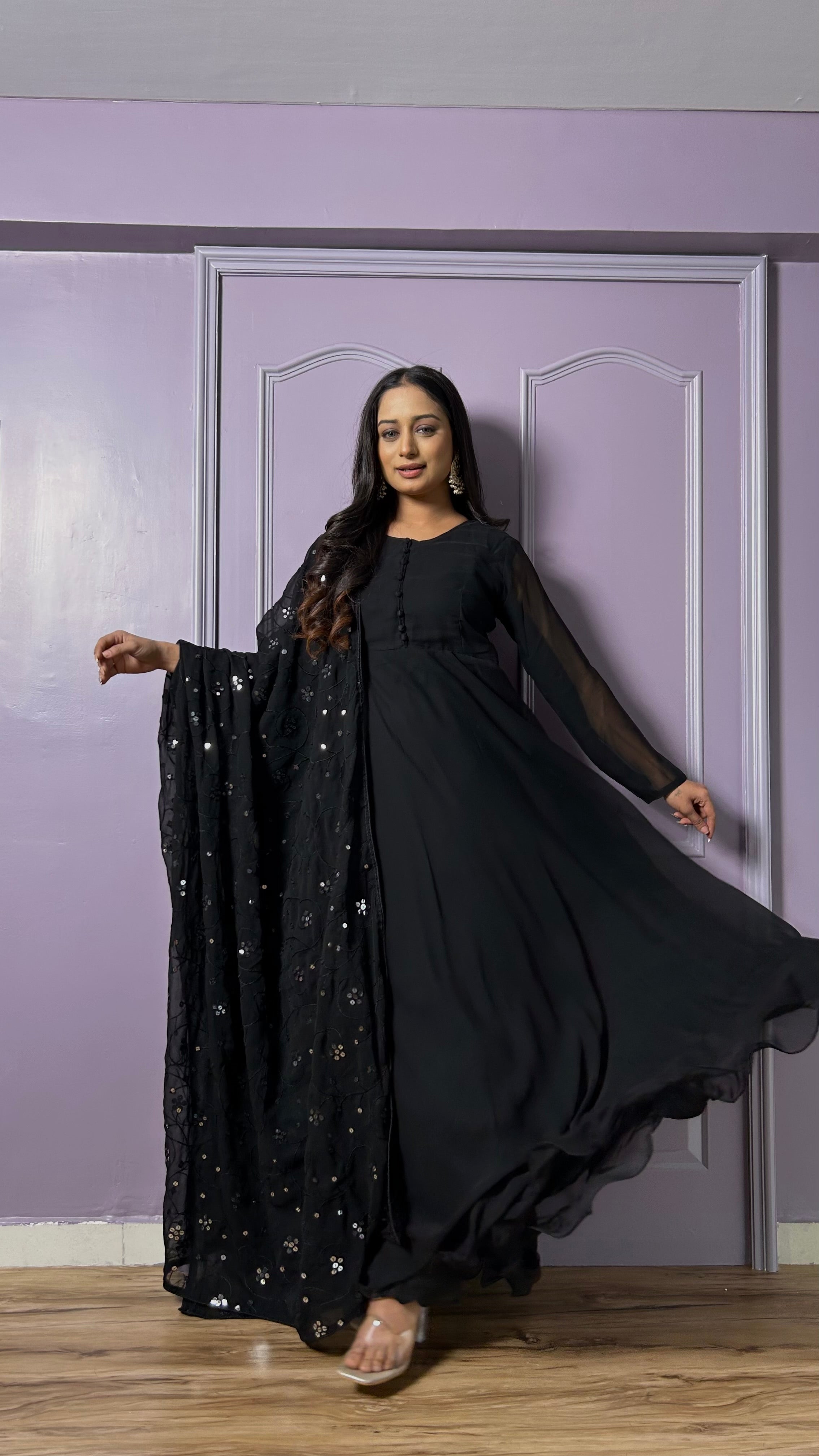 Designer Black Anarkali gown set is perfect for your festive seasons