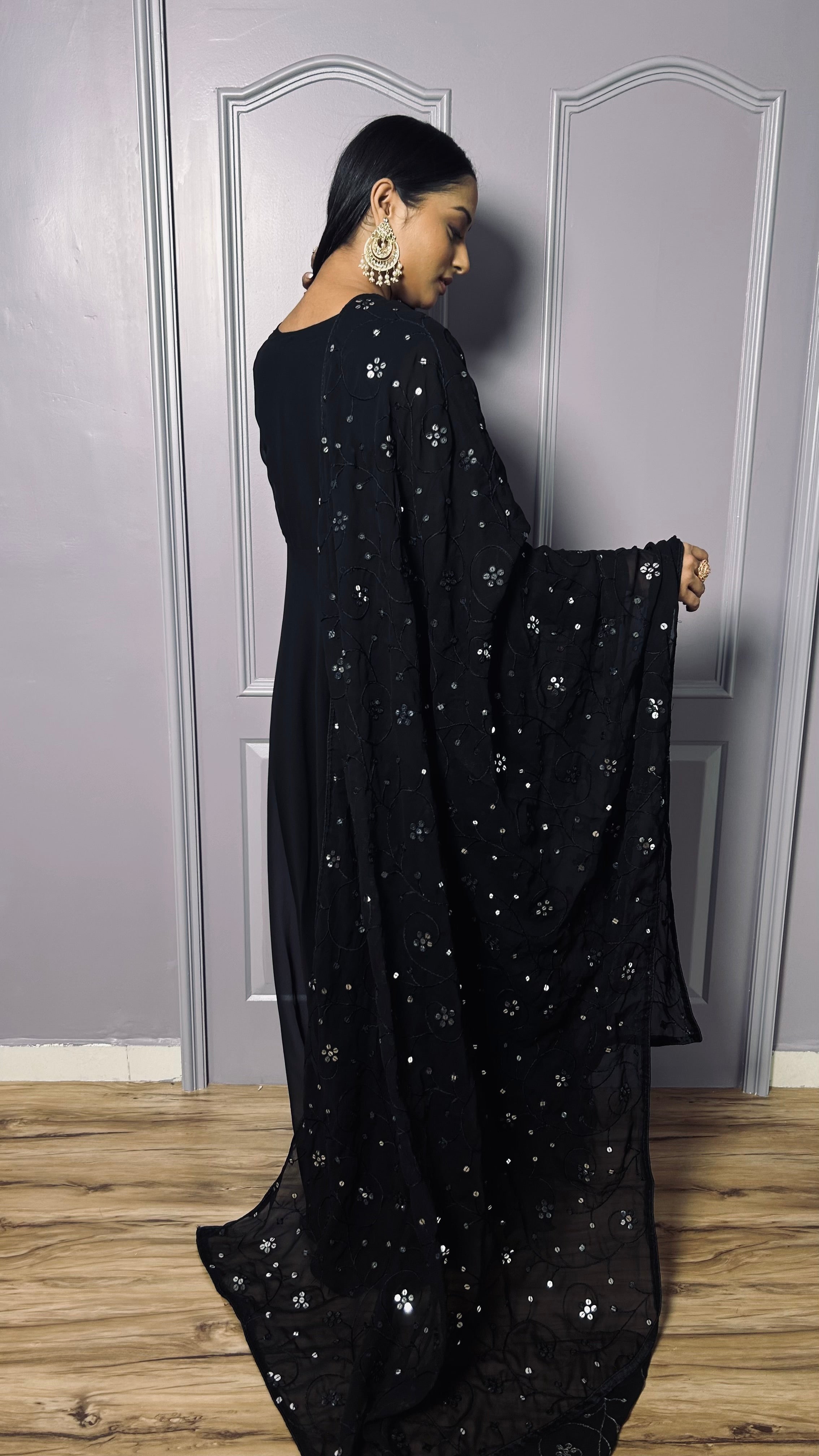 Designer Black Anarkali gown set is perfect for your festive seasons