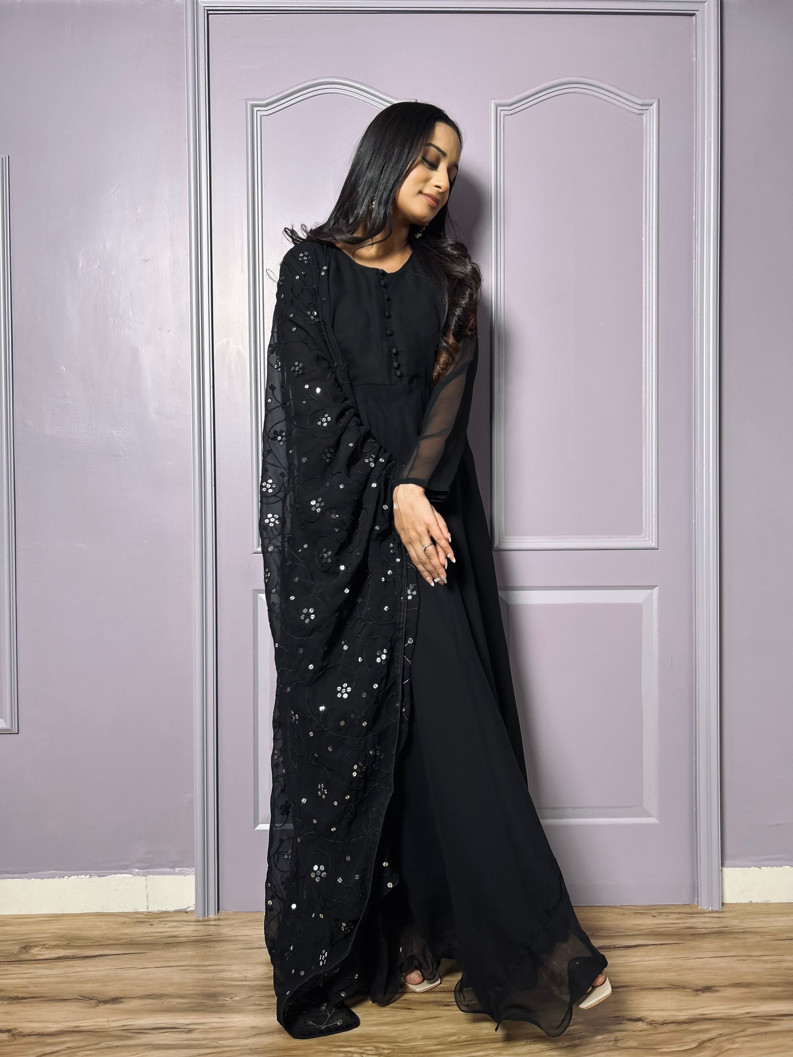 Designer Black Anarkali gown set is perfect for your festive seasons