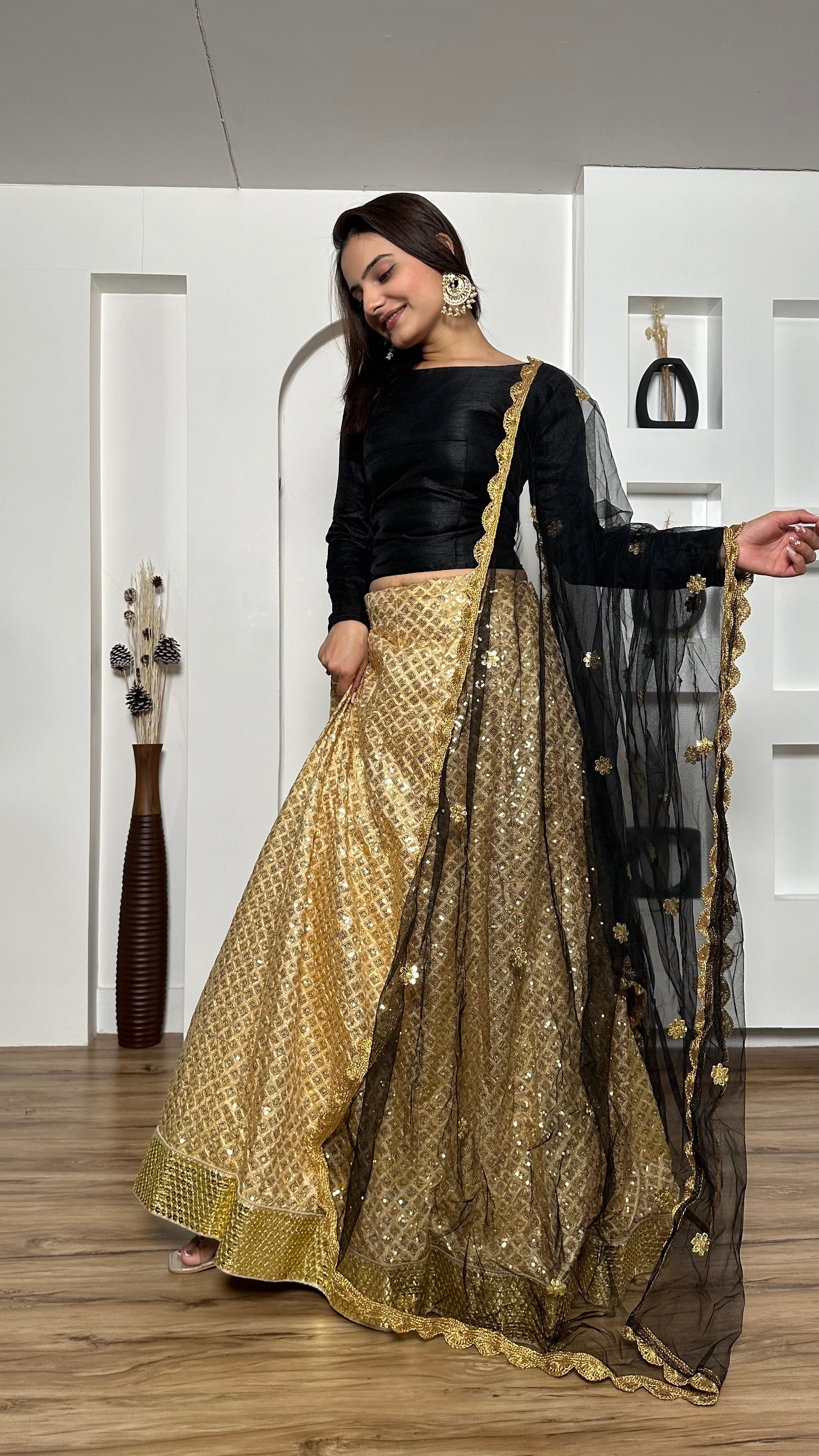 Dazzle this festive season with this beautiful lehnga set