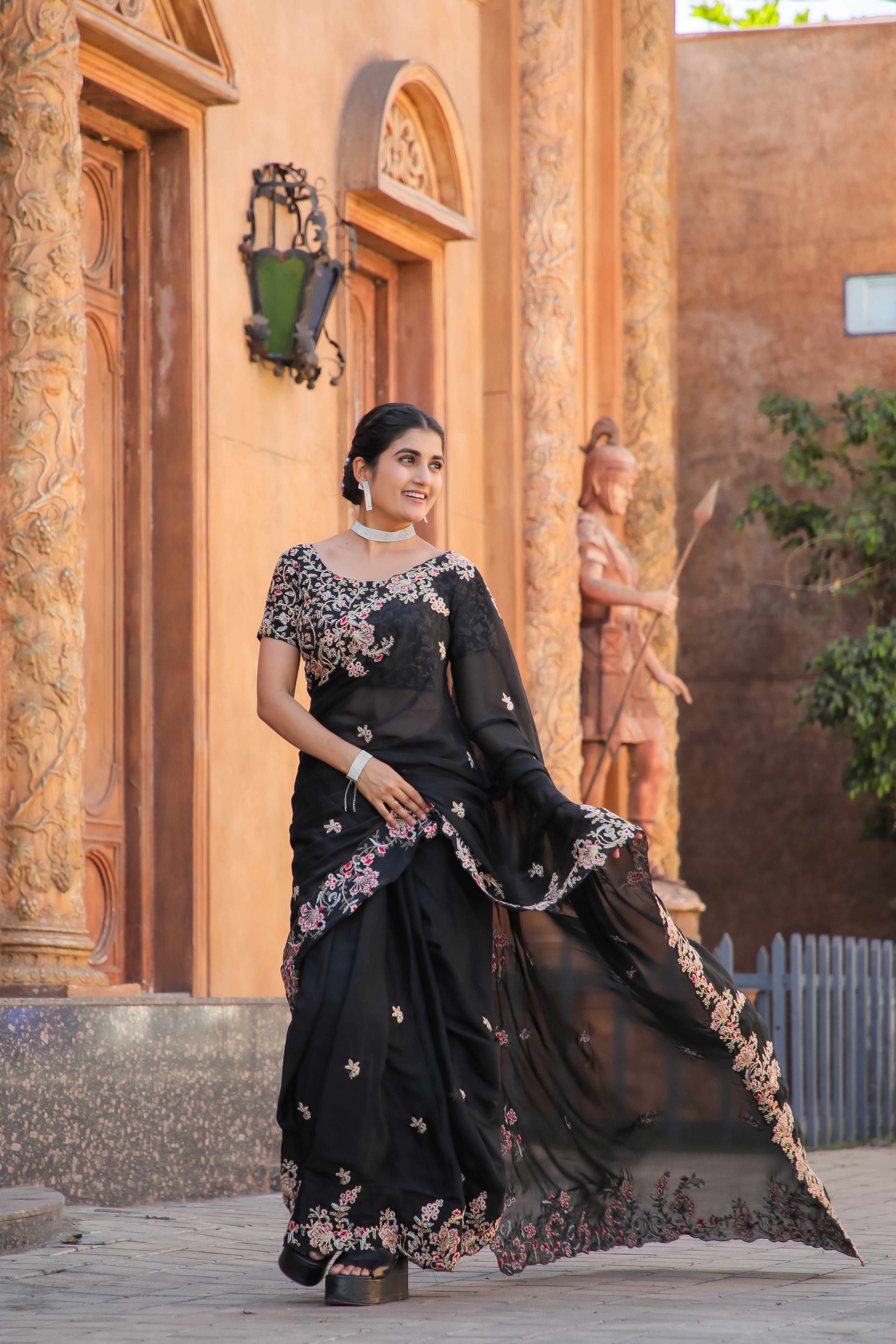 This beautiful Black Saree is just What you need for an Elegant festive Fit