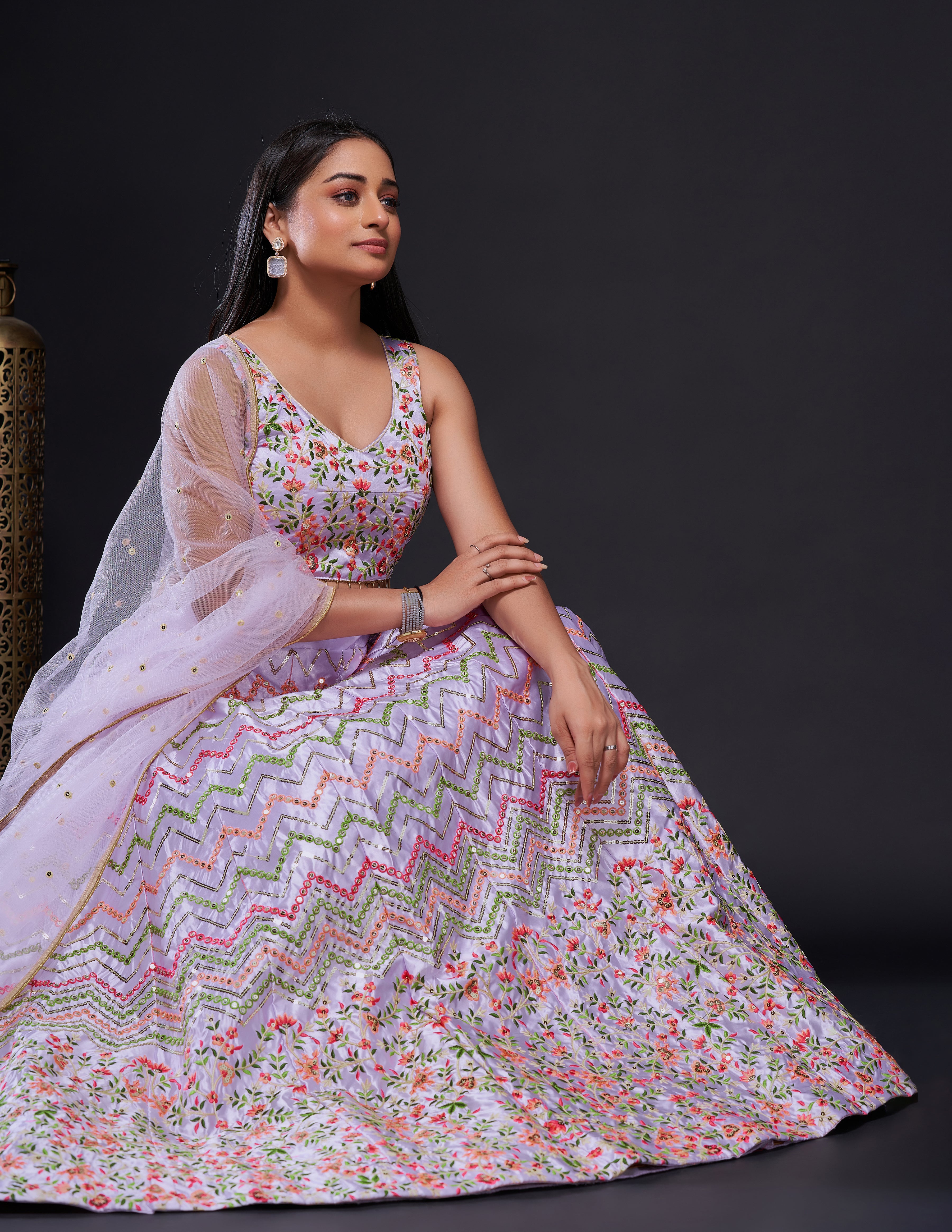 Beautiful Lehenga set to twirl around & look Preety