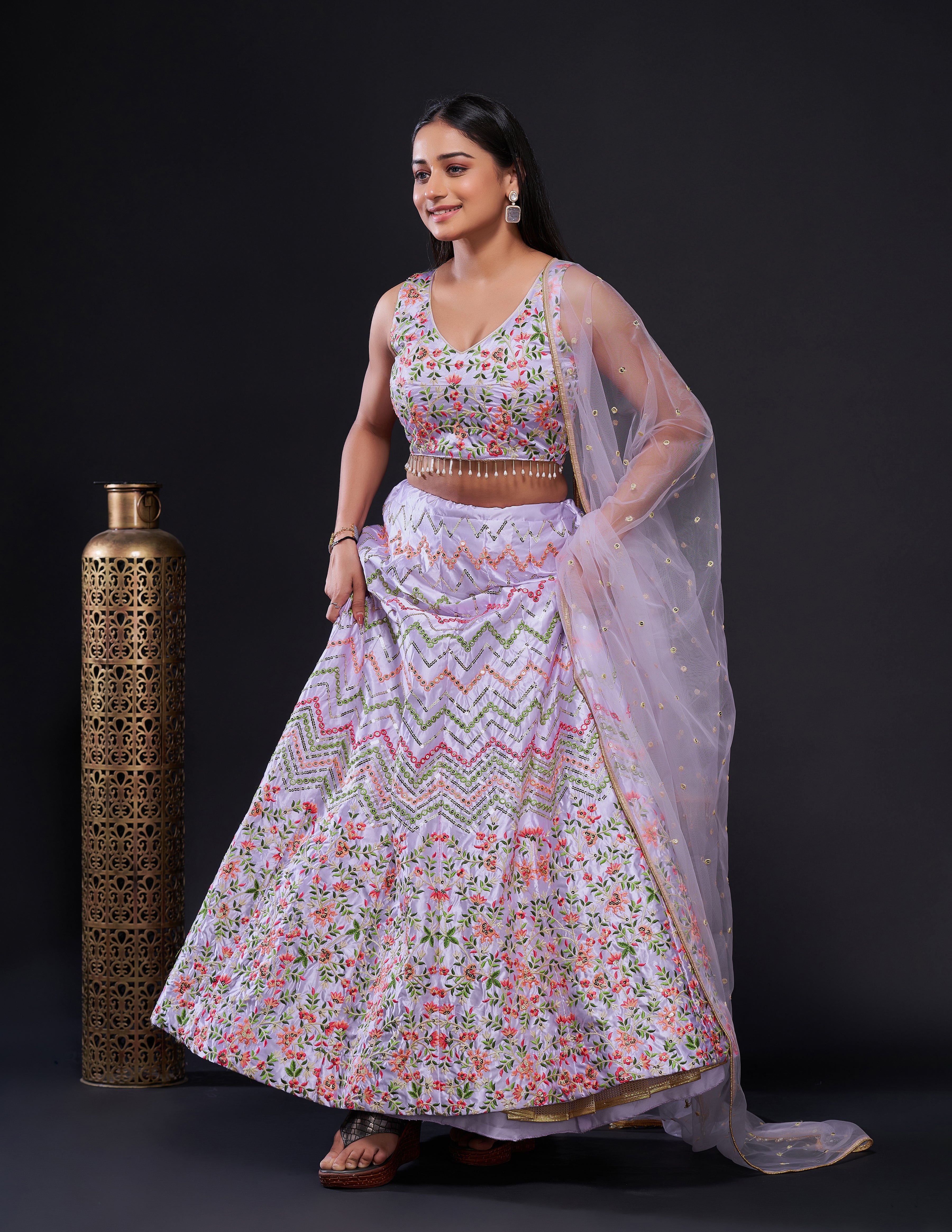 Beautiful Lehenga set to twirl around & look Preety