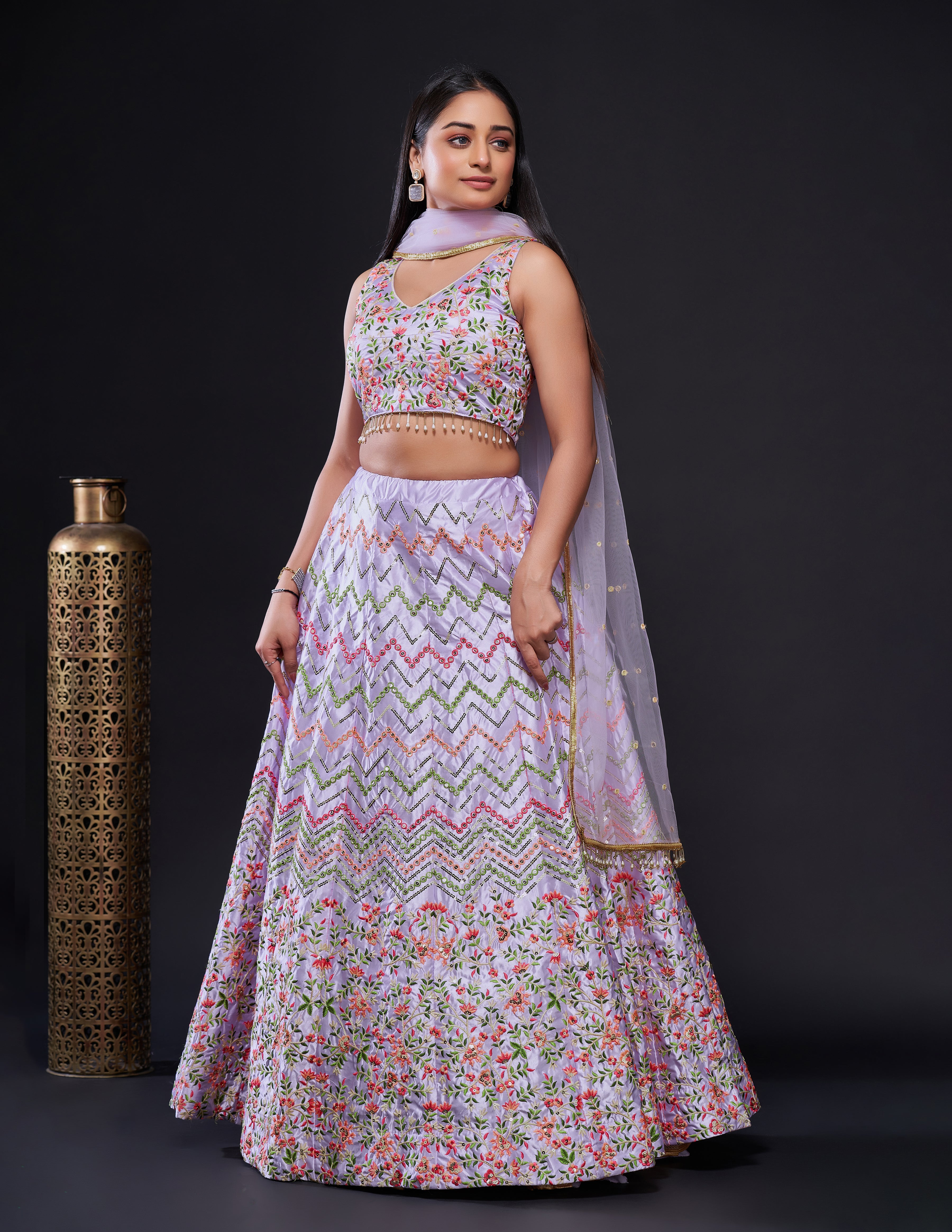 Beautiful Lehenga set to twirl around & look Preety