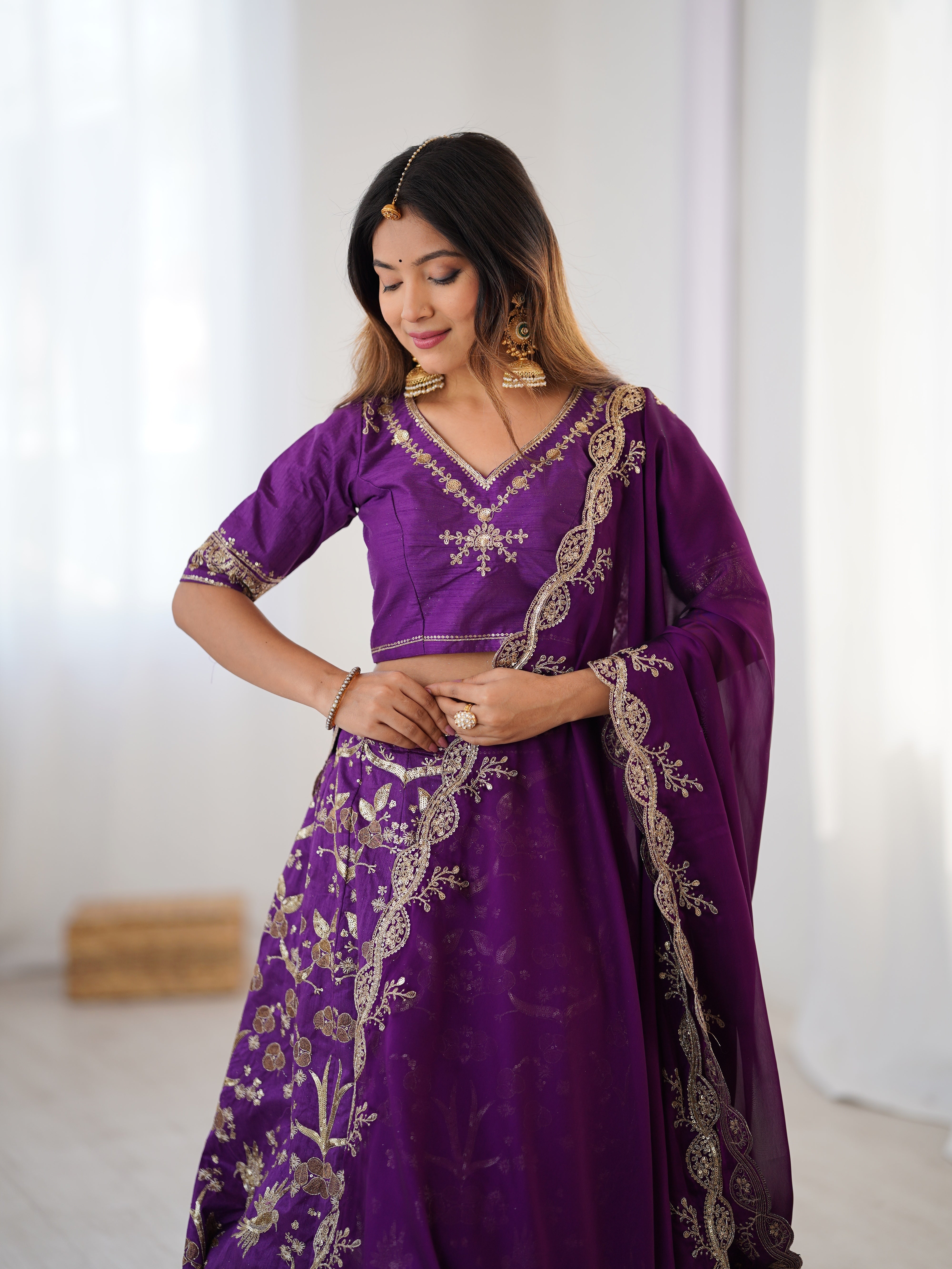 Slay wedding vibes with elegance & poise in our dreamy purple fit