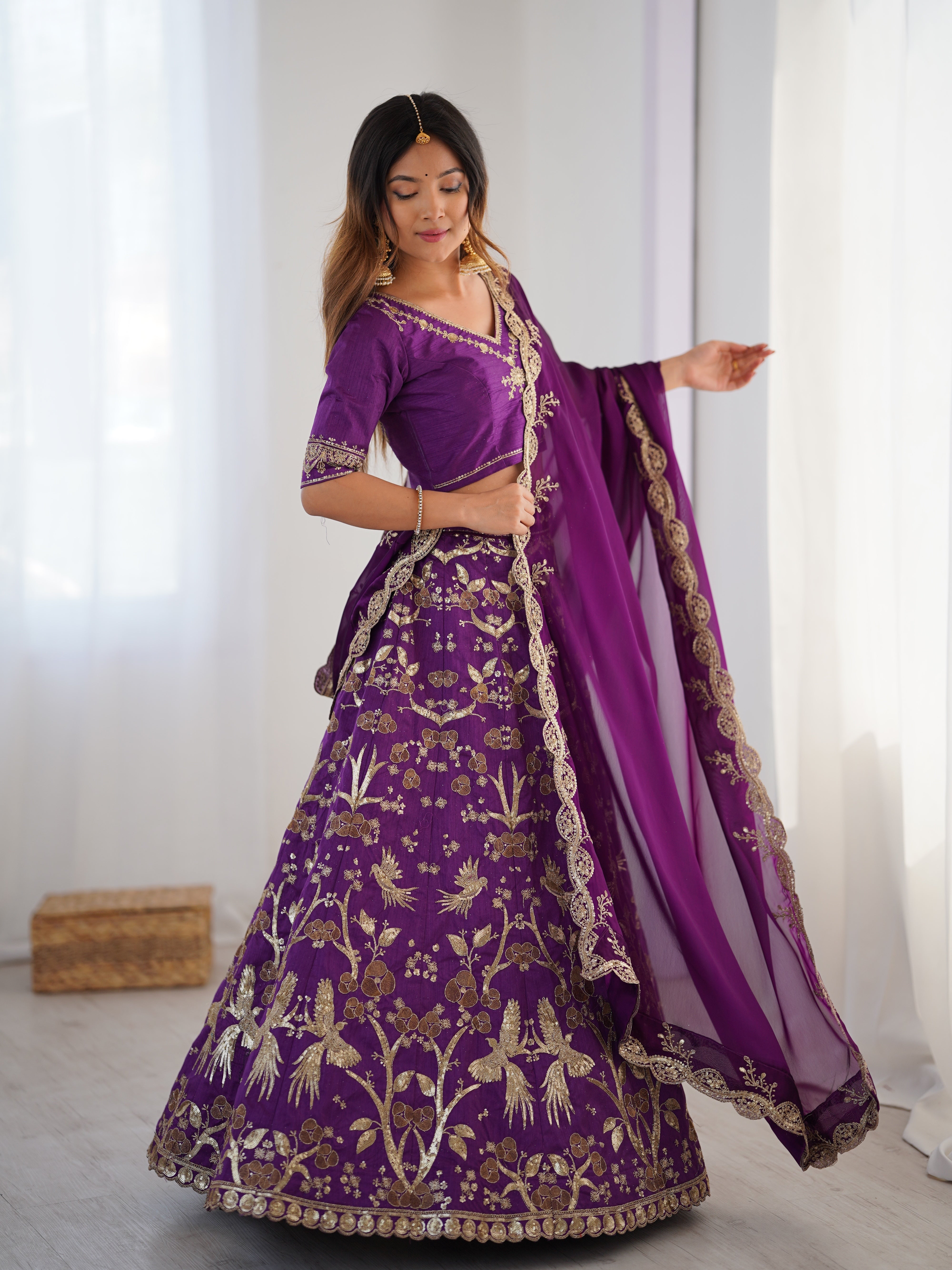 Slay wedding vibes with elegance & poise in our dreamy purple fit