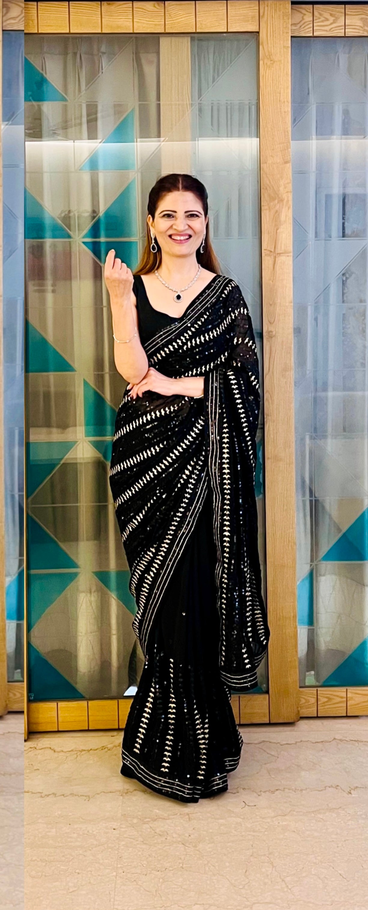 A look in a saree is enough to slay