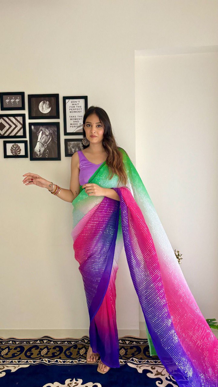 THIS BEAUTIFUL CRUSH SEQUINS SAREE IS THE PERFECT ADDITION TO YOUR WARDROBE