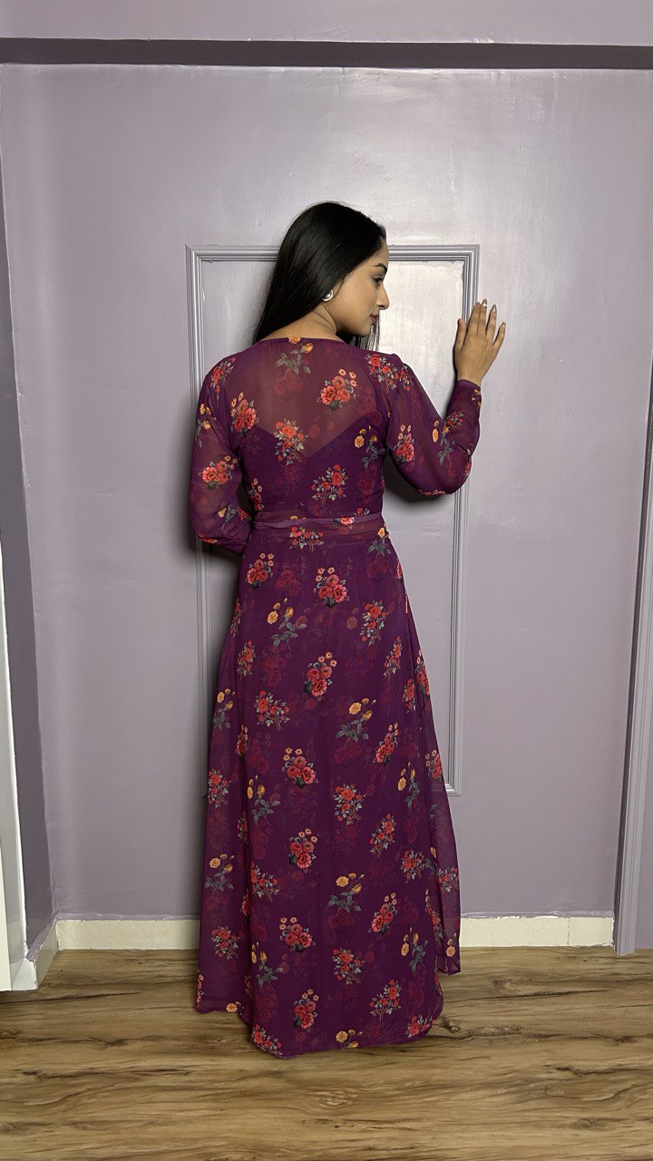 Stylish Indo western outfit is perfect for your festive season